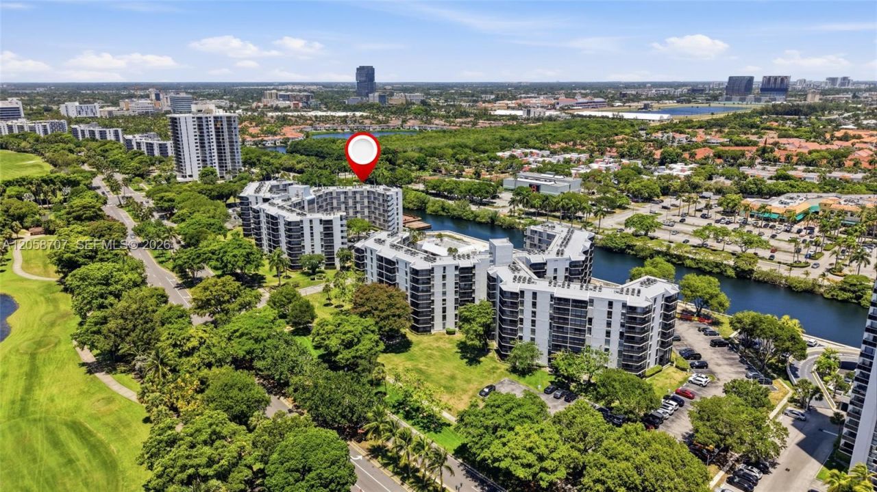 3401 N Country Club Dr , Unit 804, Aventura, FL 33180 Photo