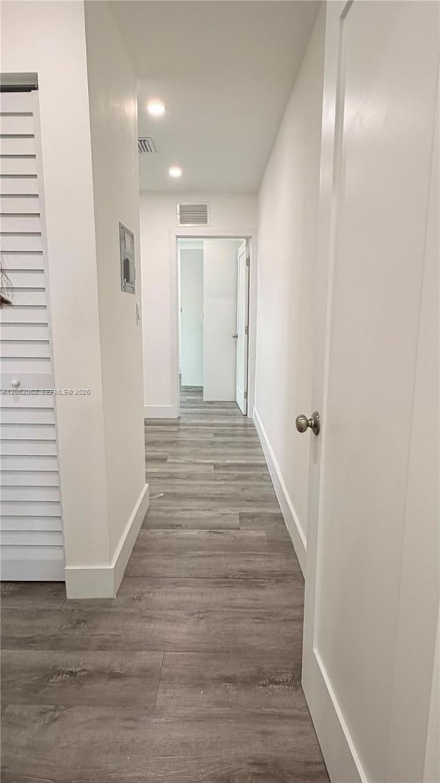 10370 SW 24th St, Unit B, Miami, FL 33165 Photo