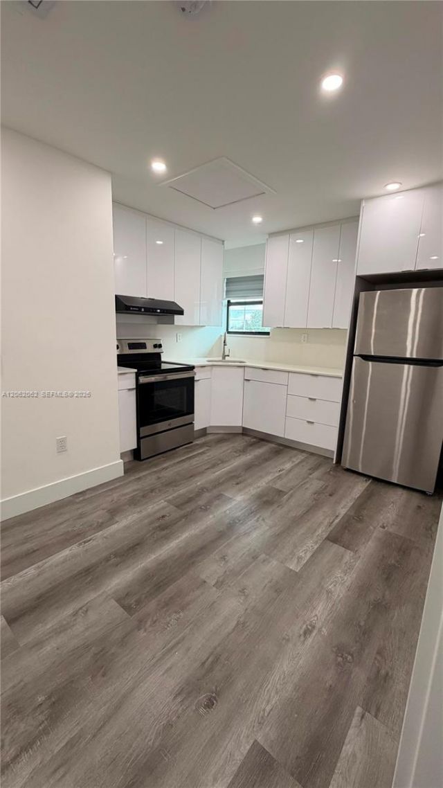 10370 SW 24th St, Unit B, Miami, FL 33165 Photo