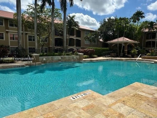 11601 SW 2nd St, Unit 21202, Pembroke Pines, FL 33025