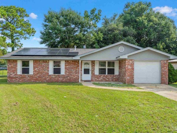 2740 Tupelo Ave, Pensacola, FL 32526