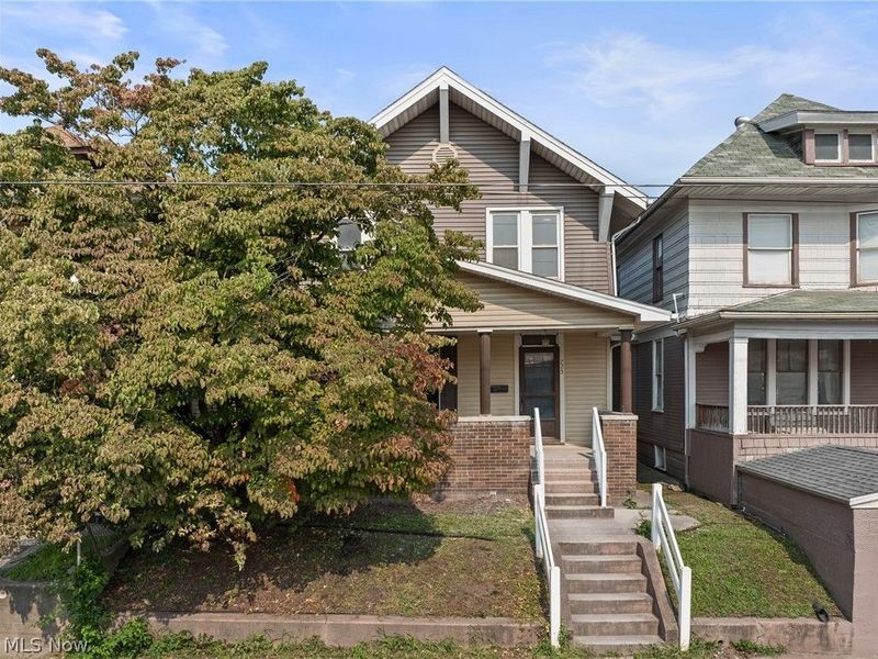 725 S 4th Street, Martins Ferry, OH 43935 Photo 2