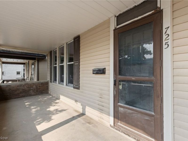 725 S 4th Street, Martins Ferry, OH 43935 Photo 3
