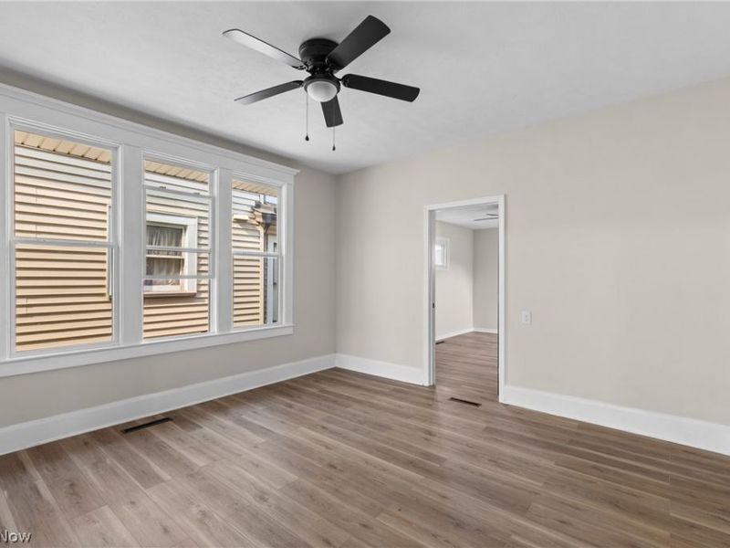 725 S 4th Street, Martins Ferry, OH 43935 Photo 9