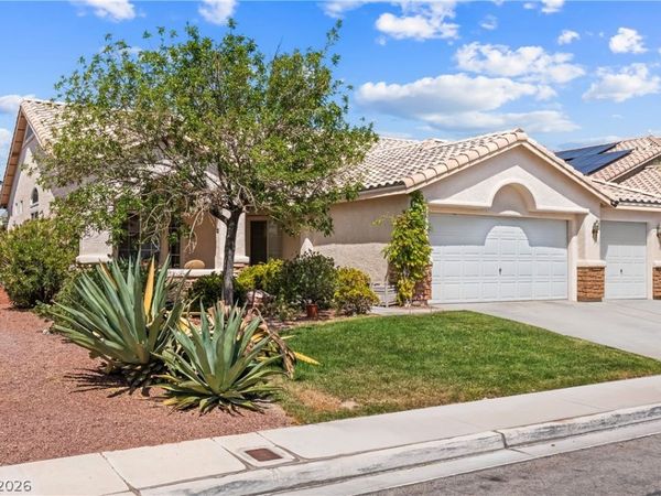 8739 Running Waters Court , Las Vegas, NV 89123