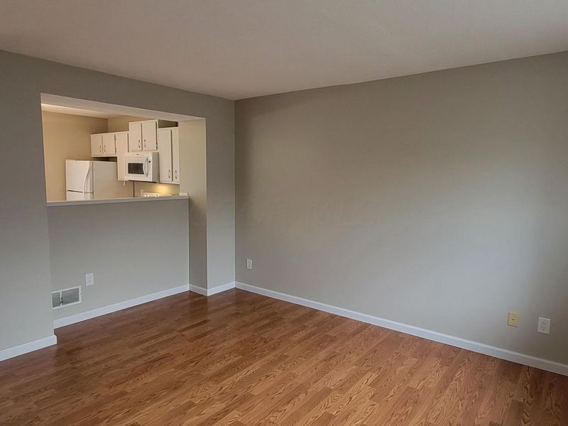 792 Ficus Drive, Unit 28A, Worthington, OH 43085 Photo 6