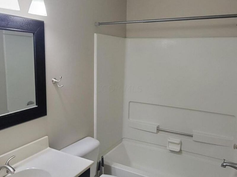 792 Ficus Drive, Unit 28A, Worthington, OH 43085 Photo 9