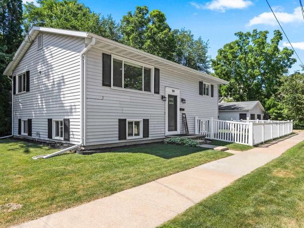 919 E TENNESSEE AVENUE, Oshkosh, WI 54901