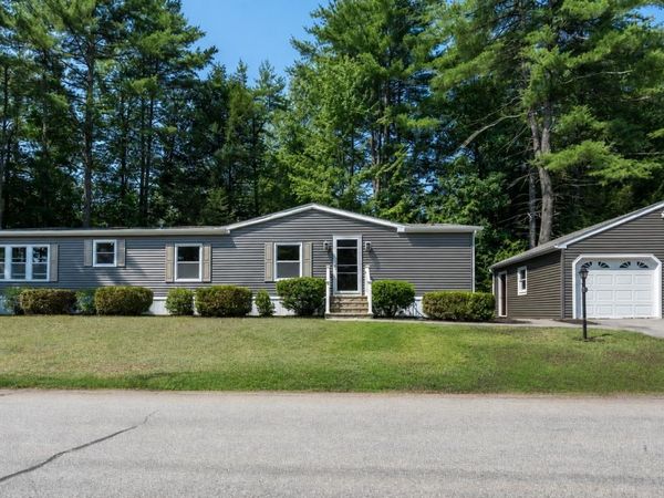 33 Murray Drive, Rochester, NH 03868