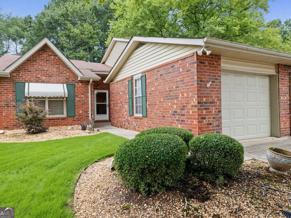 265 Lagrange Court, Fayetteville, GA 30214