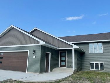 201 25th Street SW, Austin, MN 55912