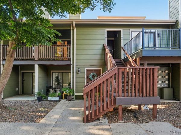 540 S Forest Street , Unit 1-201, Denver, CO 80246