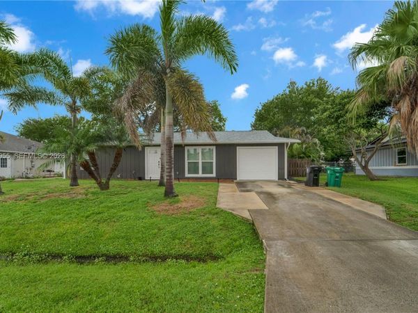 1718 SW Mcallister Ln , Port St. Lucie, FL 34953
