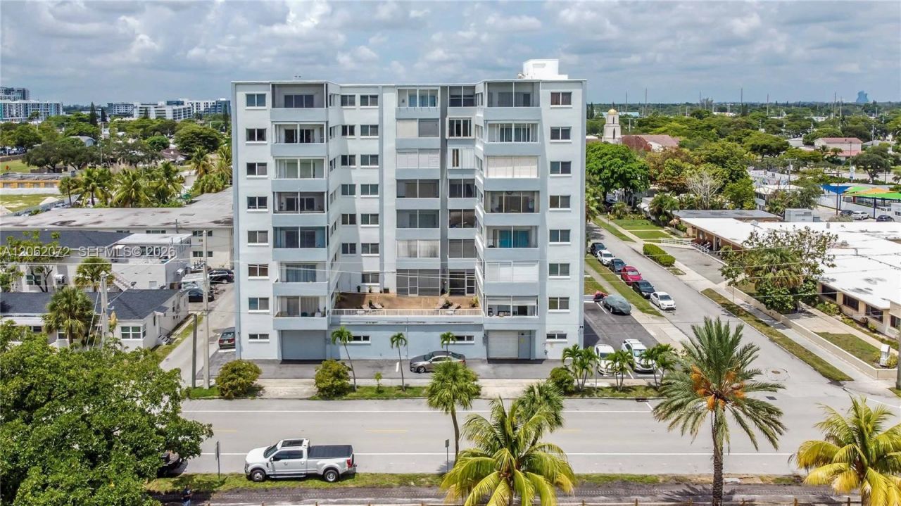 1700 Pierce St , Unit 703, Hollywood, FL 33020 Photo