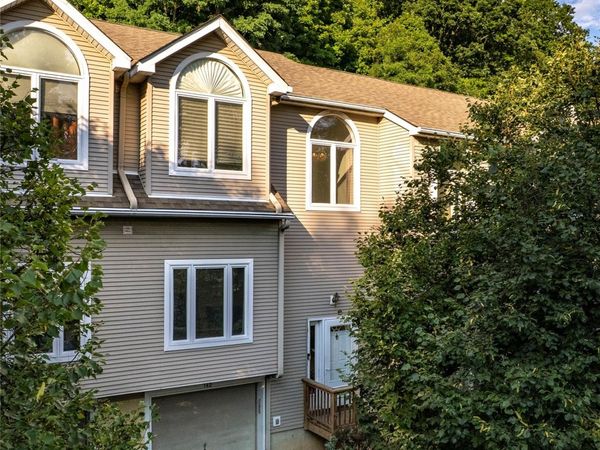 142 Foltim Way, Congers, NY 10920