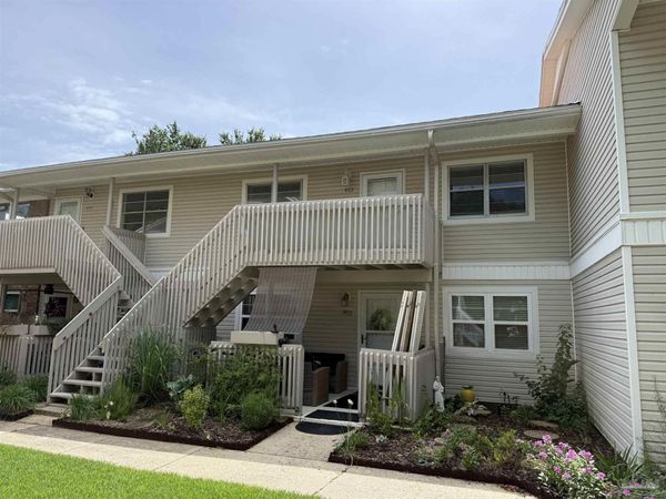 1200 Shoreline Dr, Unit 402, Gulf Breeze, FL 32561