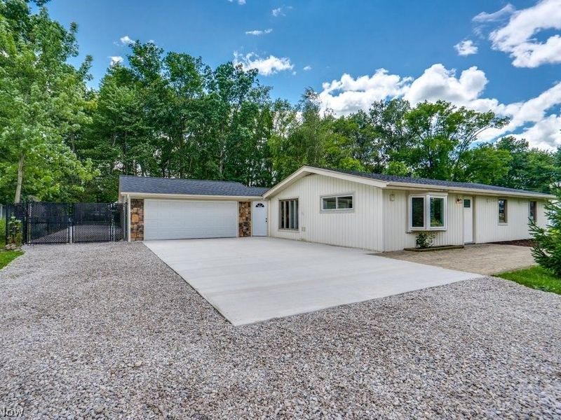 1560 Evergreen Drive, Streetsboro, OH 44241 Photo 4
