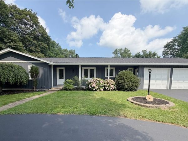 1562 Ridge Road , Webster, NY 14580