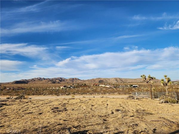 61329 Rocky Vista Lane, Joshua Tree, CA 92252