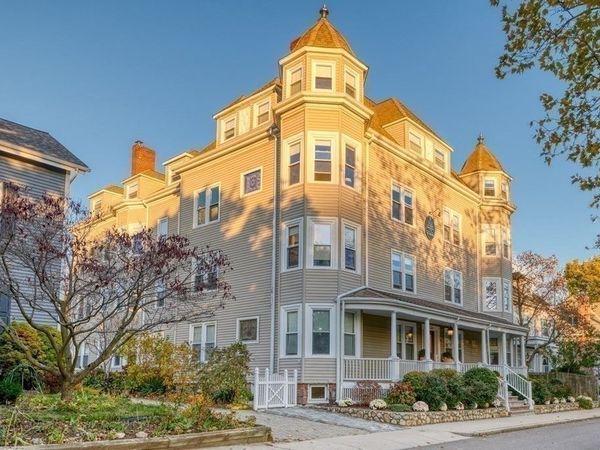 173 Davis, Unit 4, Brookline, MA 02445