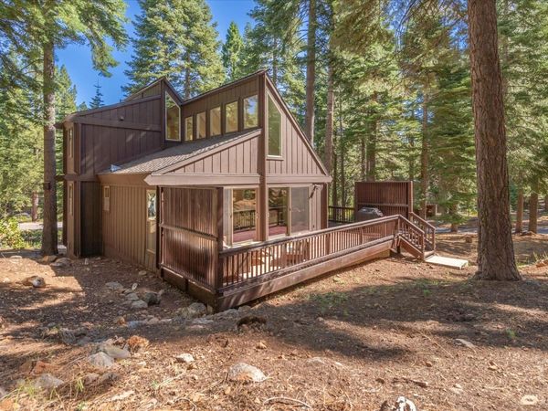 1313 Indian Hills, Truckee, CA 96161