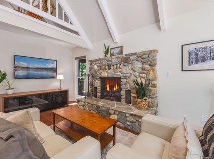 1313 Indian Hills, Truckee, CA 96161 Photo