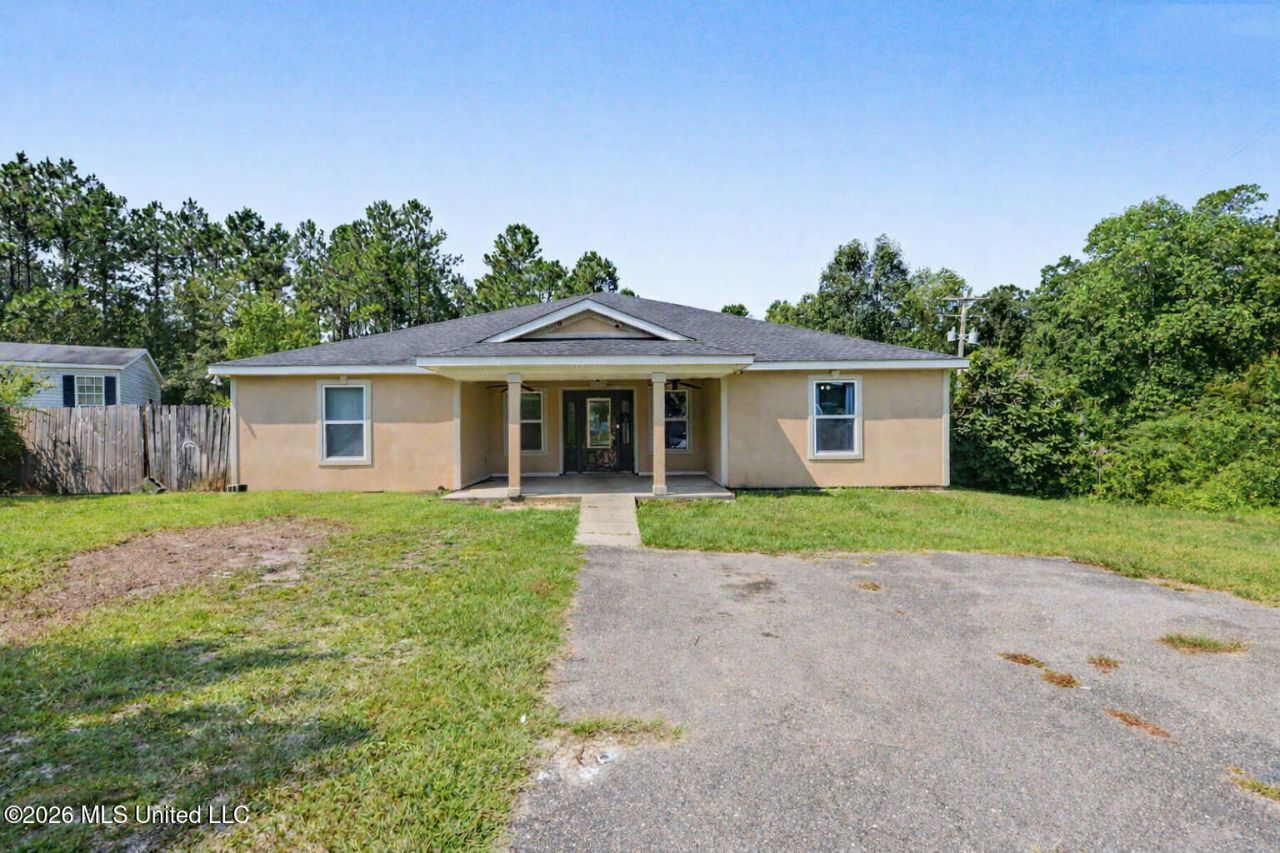 18331 Lesli's Lane, Saucier, MS 39574 Main Photo