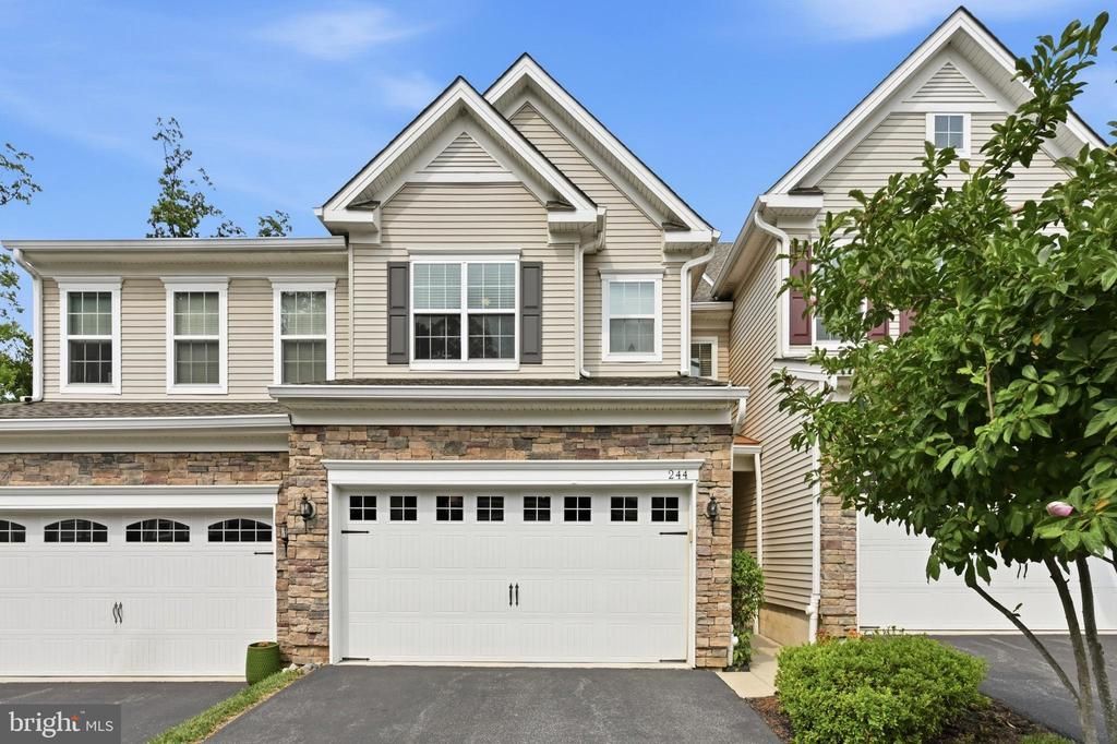 244 CLERMONT DRIVE , NEWTOWN SQUARE, PA 19073