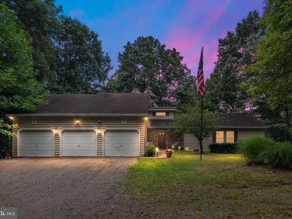 695 VULPINE DRIVE, GERRARDSTOWN, WV 25420