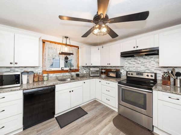 508 Vernon Ave, Barre, MA 01074