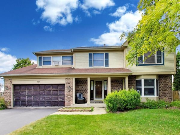 320 Yorkshire Drive, Mundelein, IL 60060