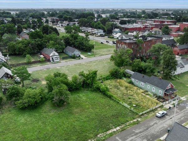 83 Shumway Street , Buffalo, NY 14206