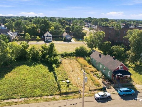 83 Shumway Street, Buffalo, NY 14206