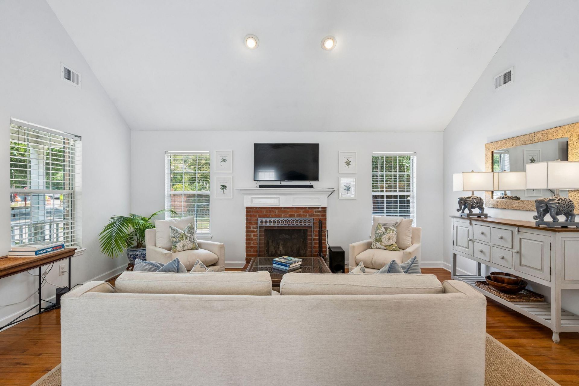 1183 Lazy Lane Photo 19