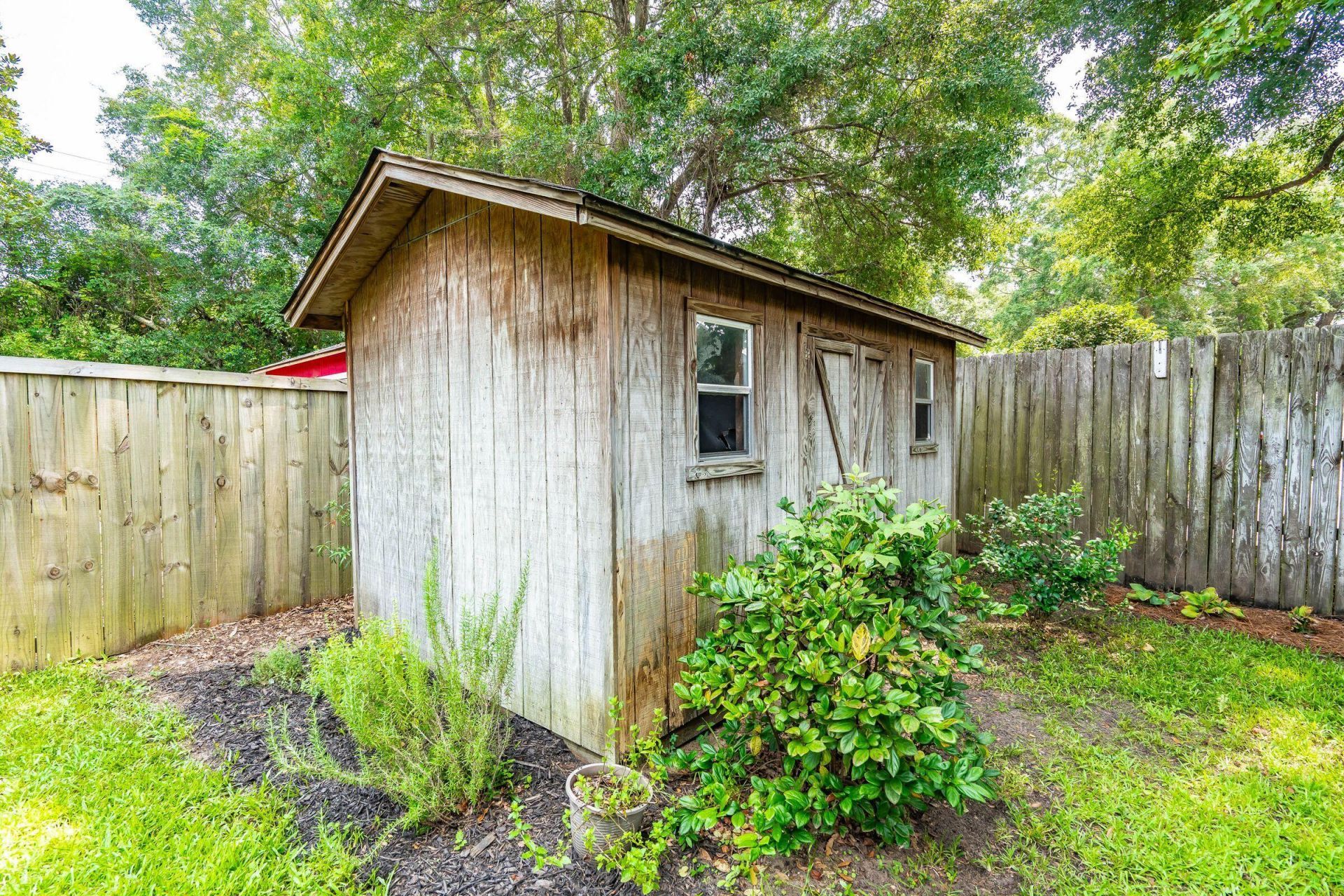 1183 Lazy Lane Photo 51