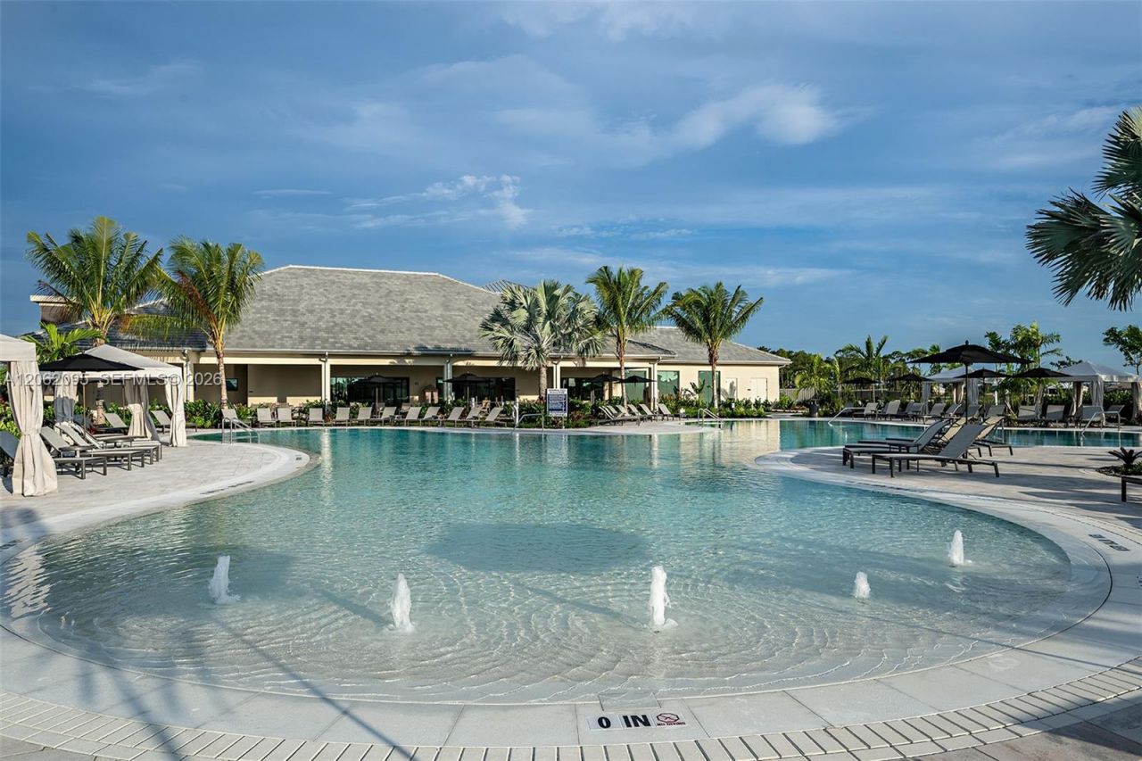 15697 Genova Drive, Naples, FL 34114 Photo