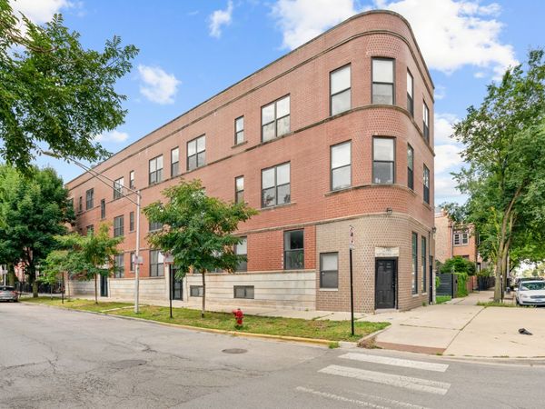 948 N Washtenaw Avenue, Unit 2N, Chicago, IL 60622