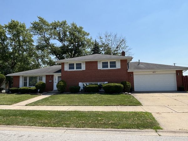 913 E 169th Street, South Holland, IL 60473