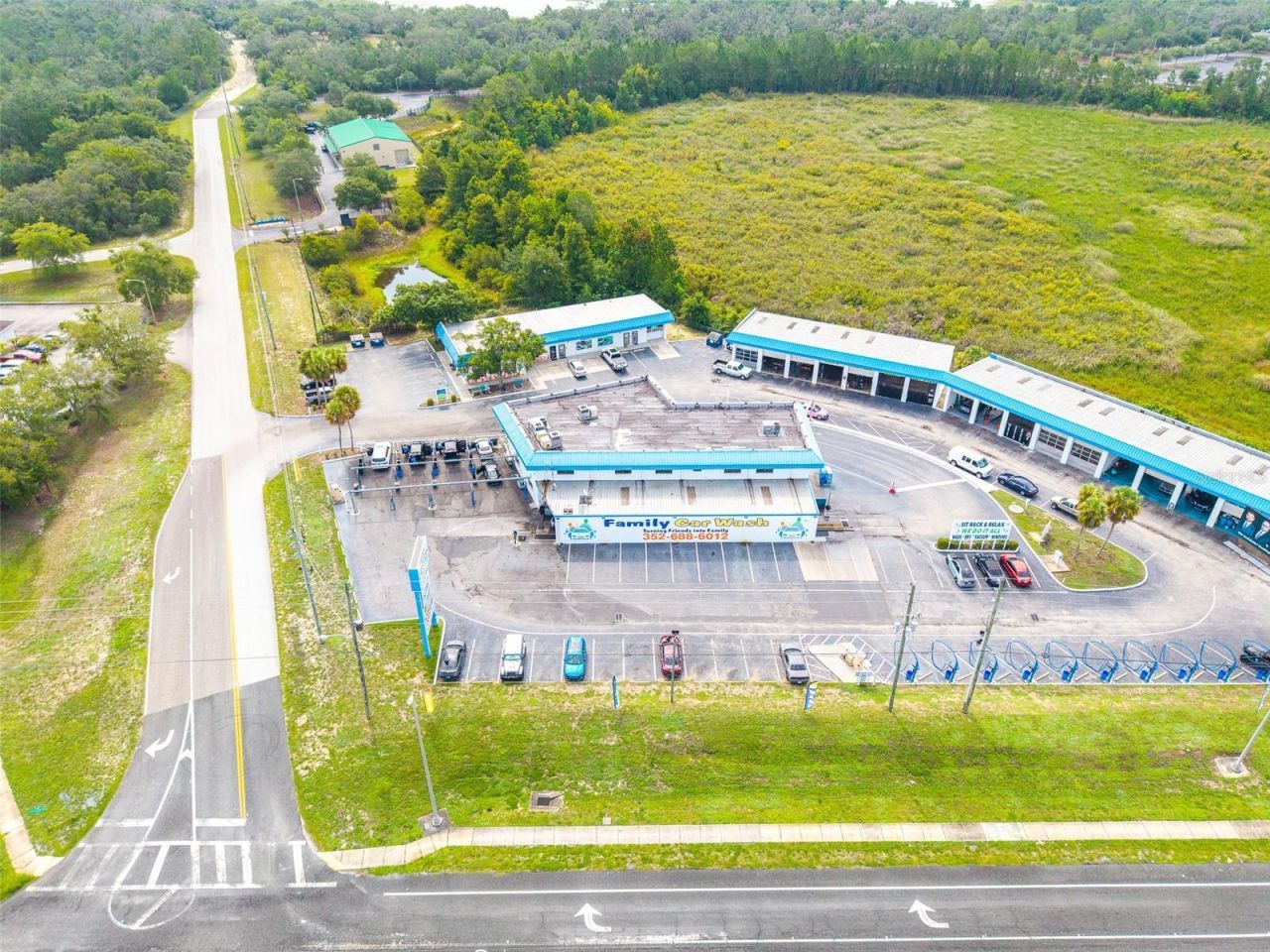 1108 Commercial Way , Spring Hill, FL 34606 Photo