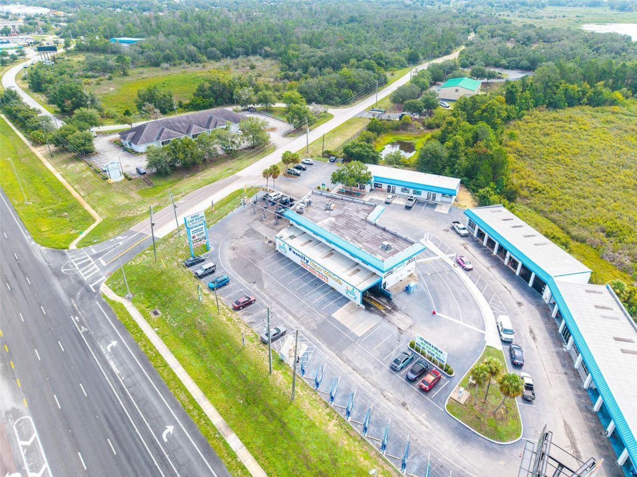 1108 Commercial Way , Spring Hill, FL 34606 Photo