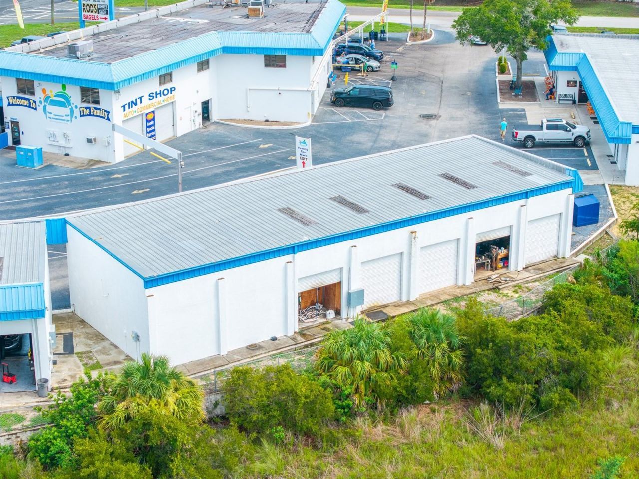 1108 Commercial Way , Spring Hill, FL 34606 Photo