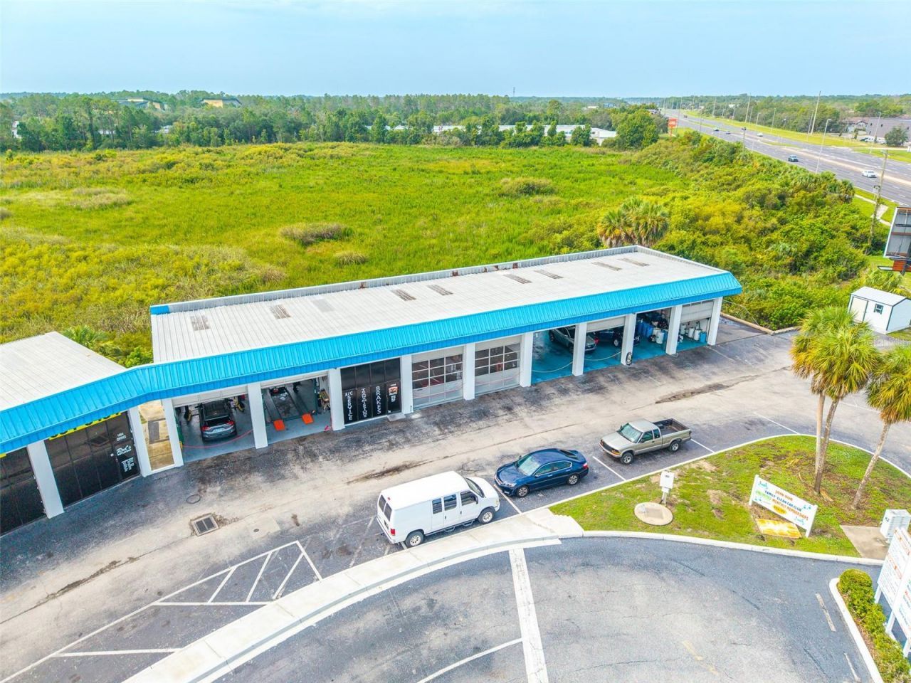 1108 Commercial Way , Spring Hill, FL 34606 Photo