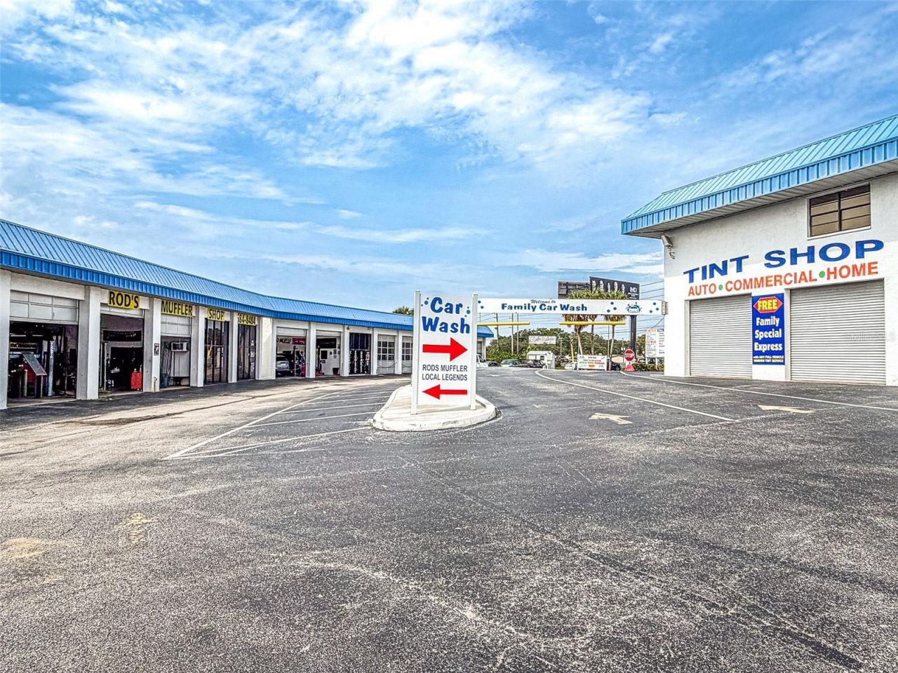 1108 Commercial Way , Spring Hill, FL 34606 Photo