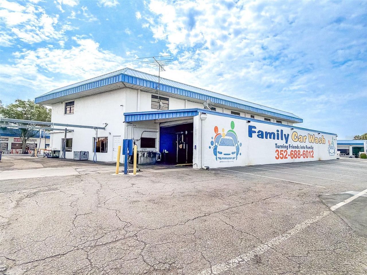1108 Commercial Way , Spring Hill, FL 34606 Photo