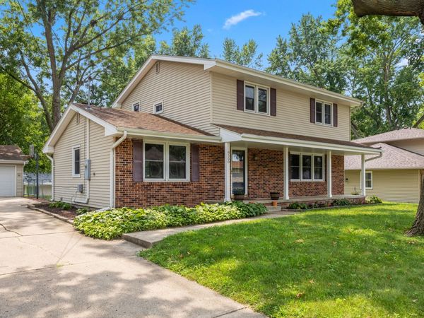 8500 Prairie Avenue, Urbandale, IA 50322