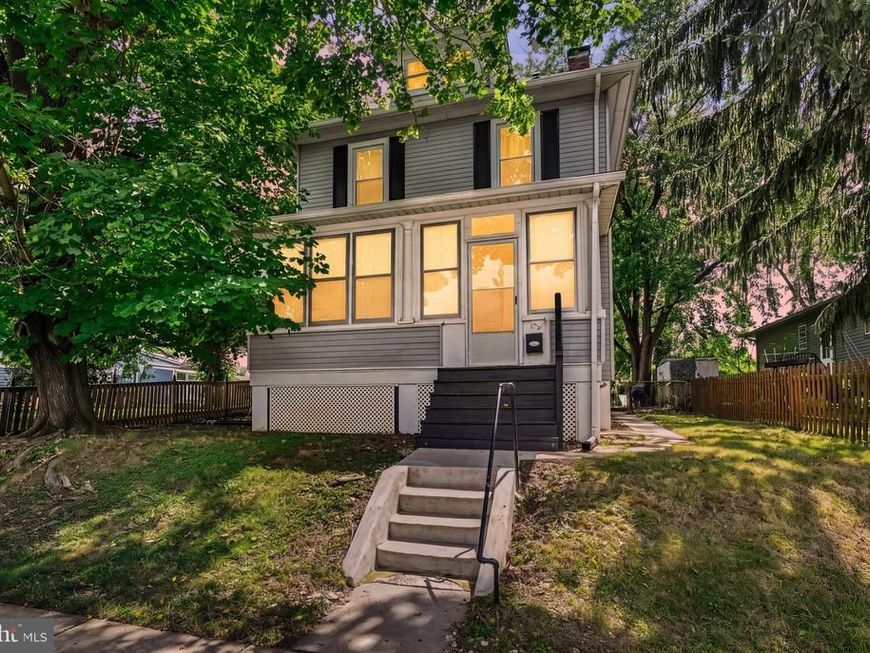109 W Hilltop Road, Baltimore, MD 21225 Main Photo