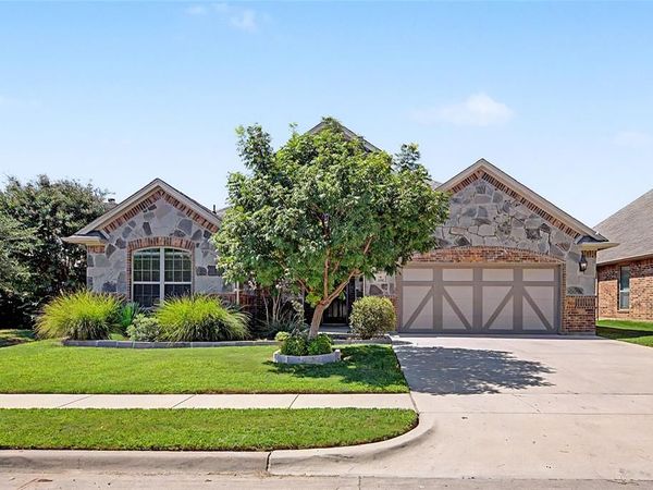 636 Yucca Court , Aledo, TX 76008