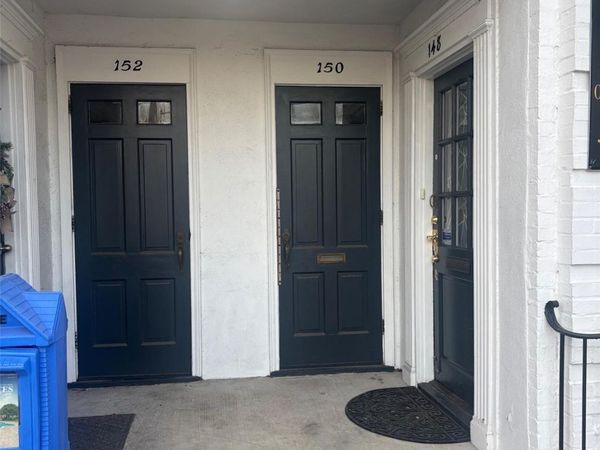 150 Plandome , Unit 2, Manhasset, NY 11030