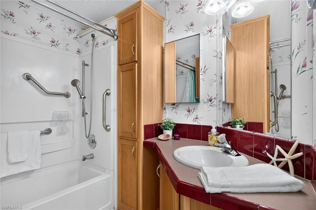 10753 Yellow Rail Cir, Estero, FL 33928 Photo
