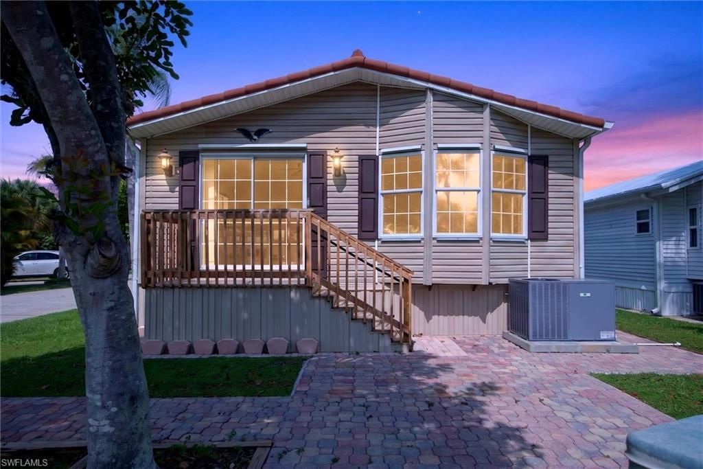 10753 Yellow Rail Cir, Estero, FL 33928 Photo